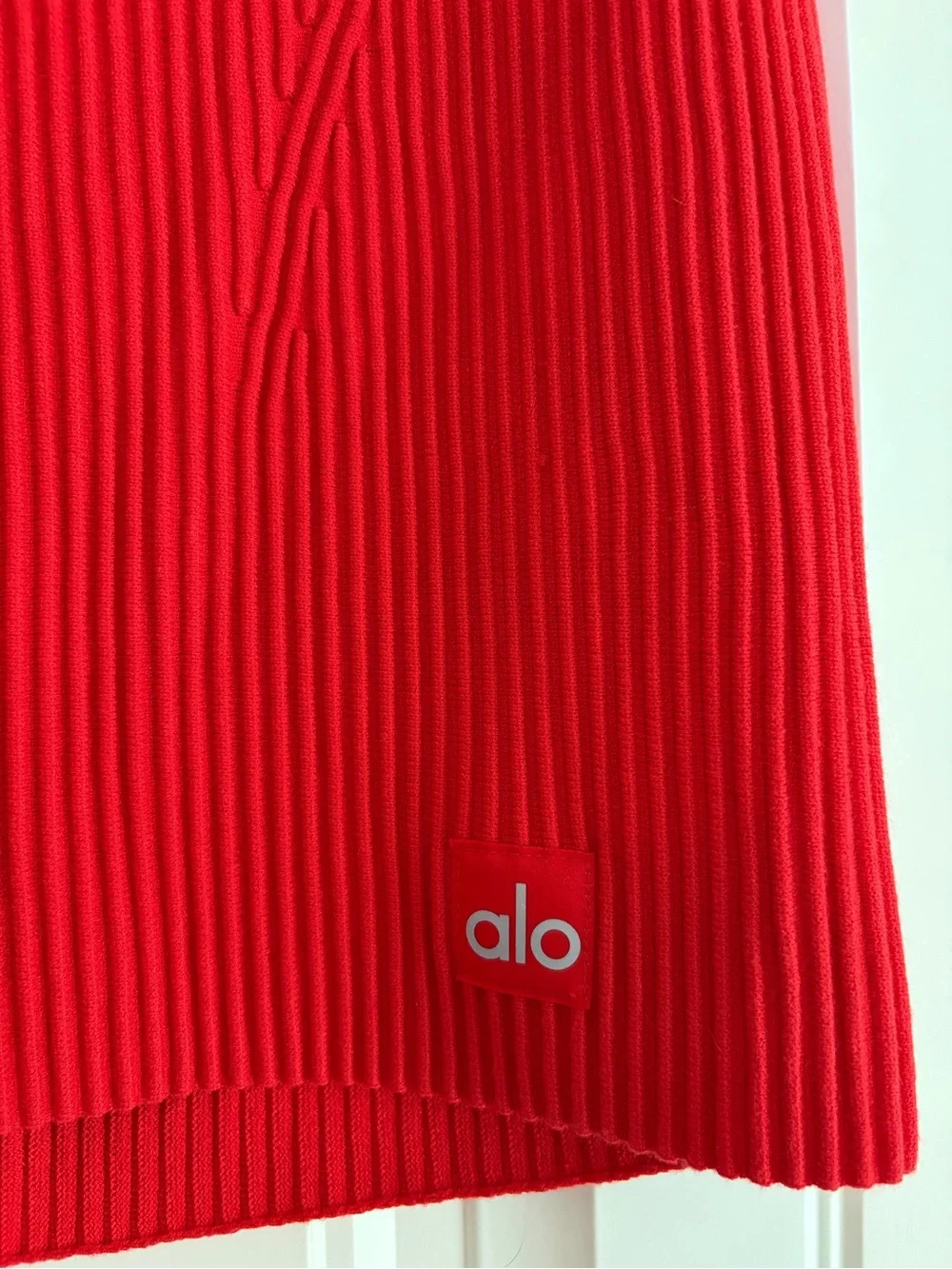 ALO Yoga NWT Denim Knit High Waist Skirt Skort Bright Red Women's Size M Ribbed